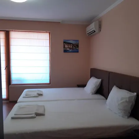 студио марина вил Apartament